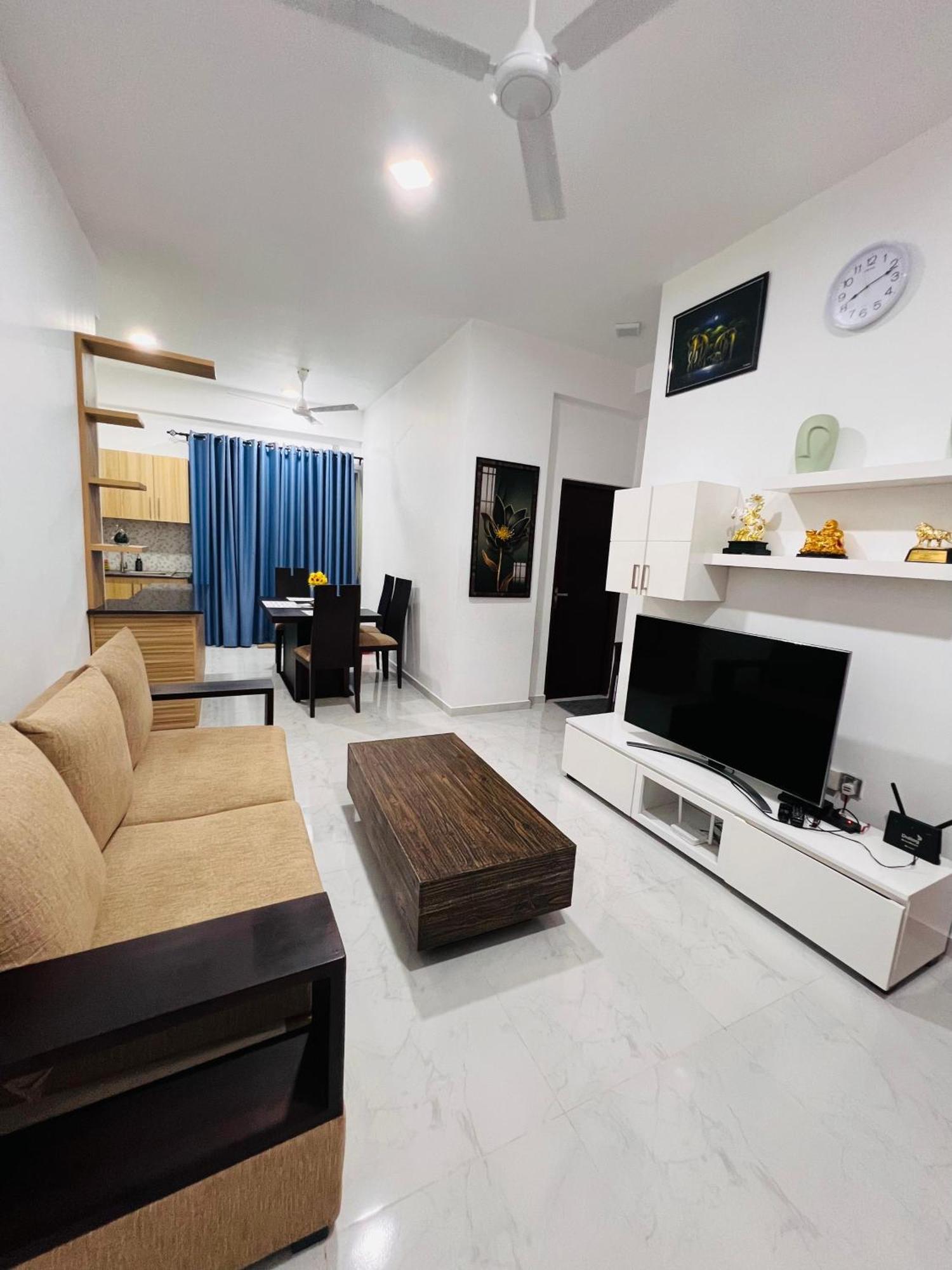 Mode No 03 Road Mount Lavinia ,dehiwala ,2 Bed Rooms,fully Furnished Colombo Srilanka Ratmalana