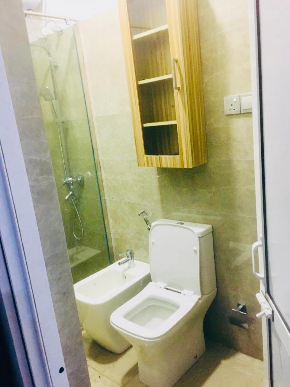 Mode No 03 Road Mount Lavinia ,dehiwala ,2 Bed Rooms,fully Furnished Colombo Srilanka Apartment